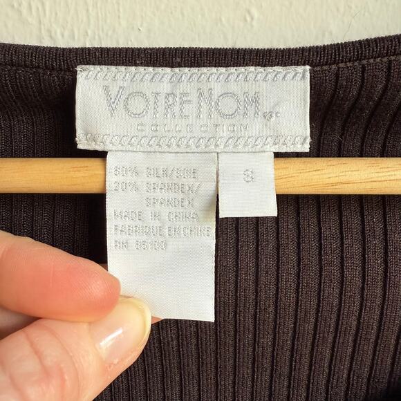 Votre Nom Brown Silk Blend Knit Top w/ Removable Brooch Size S - Picture 5 of 8